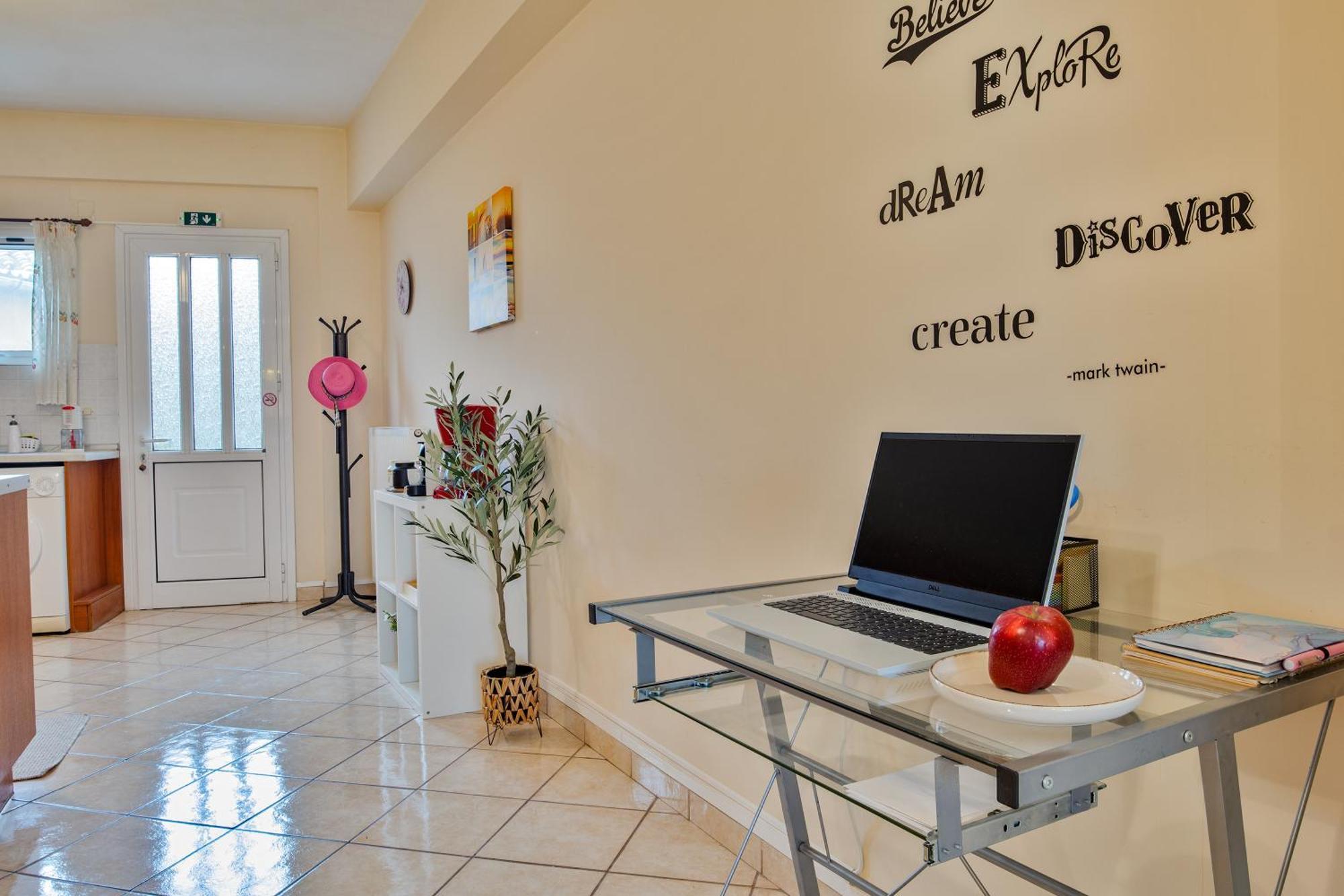 House Of Velenia - 2 Bedroom Apartment Near Old Town, Airport And Bus Station Corfu  ภายนอก รูปภาพ