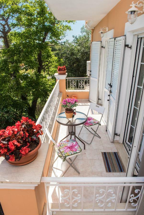 House Of Velenia - 2 Bedroom Apartment Near Old Town, Airport And Bus Station Corfu  ภายนอก รูปภาพ